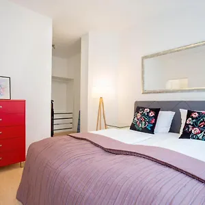 Victoria Altstadt Suites Dusseldorf